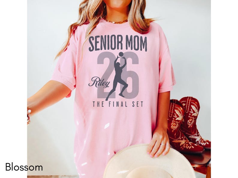 Senior Volleyball Mom Shirt, The Final Set, Personalized Volleyball Mom Tee, Custom 2026 Senior Volleyball Mom Gift, Game Day T-shirt Blossom