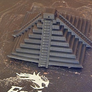 The chichen Itza pyramid