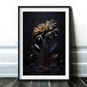 Pu&ograve; includere: Stampa artistica incorniciata con un design floreale stilizzato e scuro. L'opera presenta un grande fiore dettagliato con accenti oro e bronzo su uno sfondo nero. La stampa &egrave; in una cornice nera, creando un contrasto sorprendente.