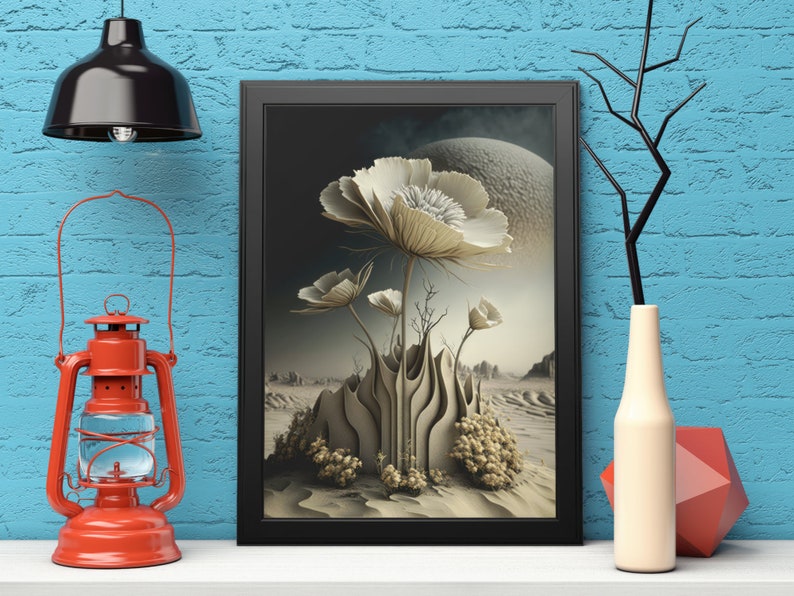 Op de afbeelding: Een ingelijste kunstdruk met een surrealistisch landschap met grote, witte, gestileerde bloemen. Het kunstwerk staat in een zwarte lijst en tegen een achtergrond van een woestijnachtige sc&egrave;ne met een groot, bolvormig object in de lucht. Het kleurenpalet is neutraal met tinten beige en grijs.