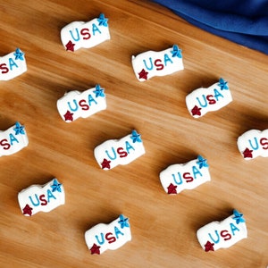 TWELVE USA Banner Royal Icing Decorations, Fourth of July Edible Decorations, Patriotic Royal Icing Toppers, Independence Day Edible Toppers