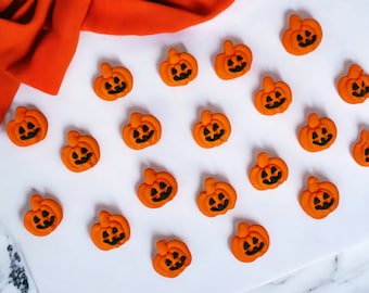 TWELVE Edible Pumpkin Royal Icing Decorations, Halloween Cupcake Toppers, Halloween Party, Halloween Treats, Pumpkin, Trick or Treat