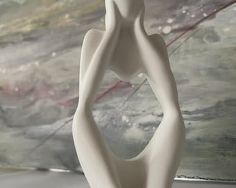 Tischdekoration „abstrakte Figur III“ aus Raysin