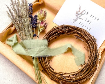Letterbox Wreath Kit - Build Your Own DIY dried flower wreath. Perfect Gift, Craft Lovers, Sustainable Home Decor - Various Colours & Styles