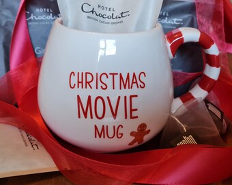 Caja de regalo con forma de taza de película navideña con chocolate caliente, café o té de lujo (opción de solo taza disponible)