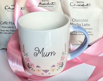 Caja de regalo con taza para mamá con chocolate caliente, té o café de lujo (opción de solo taza disponible)