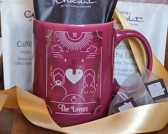 Caja de regalo con taza de Tarot de los amantes con chocolate caliente, café o té de lujo (opción de solo taza disponible)