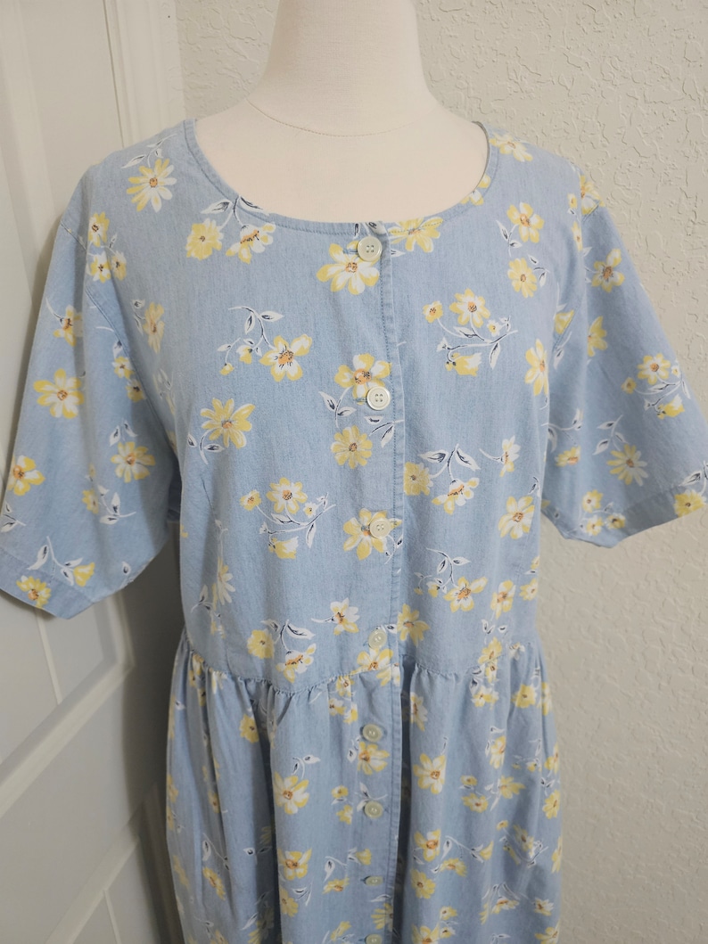 MB Floral Button-Front Midi Dress