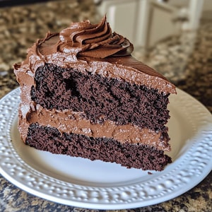 Recette classique de gâteau au chocolat – Imprimable | Gâteau étagé au chocolat moelleux et riche PDF