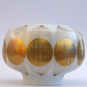 Furstenberg golden vase  / Please contact for shipping costs