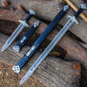 Handgefertigtes Wikingerschwert-Set aus Damaszenerstahl mit Scheide – Sammlerstück, mittelalterliche Replik, 91 cm. Ideales Geschenk für Männer, z. B. zum Jahrestag, zu Weihnachten oder zur Hochzeit. Black pair