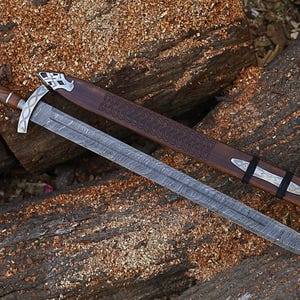 Handgefertigtes Wikingerschwert-Set aus Damaszenerstahl mit Scheide – Sammlerstück, mittelalterliche Replik, 91 cm. Ideales Geschenk für Männer, z. B. zum Jahrestag, zu Weihnachten oder zur Hochzeit. 36" Brown