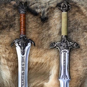 Handgefertigtes Wikingerschwert-Set aus Damaszenerstahl mit Scheide – Sammlerstück, mittelalterliche Replik, 91 cm. Ideales Geschenk für Männer, z. B. zum Jahrestag, zu Weihnachten oder zur Hochzeit. Conon Pack