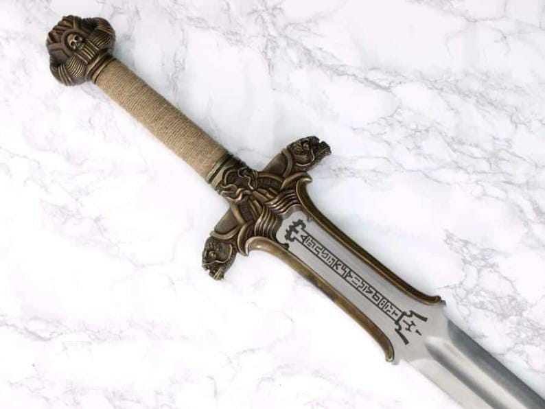 Handgefertigtes Wikingerschwert-Set aus Damaszenerstahl mit Scheide – Sammlerstück, mittelalterliche Replik, 91 cm. Ideales Geschenk für Männer, z. B. zum Jahrestag, zu Weihnachten oder zur Hochzeit. Bild 14