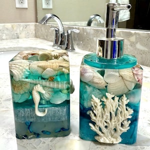 Florida Beach Shells Soap Dispenser and Toothbrush Holder: Custom-made Coastal Decor with Shells and Resin
