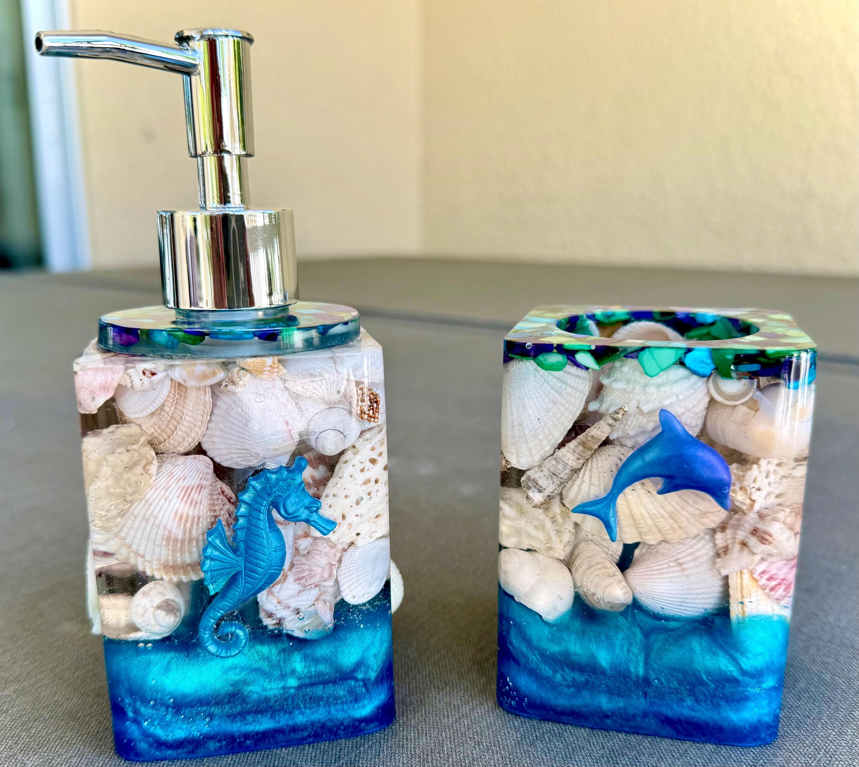 Florida Beach Shells Soap Dispenser and Toothbrush Holder, Single