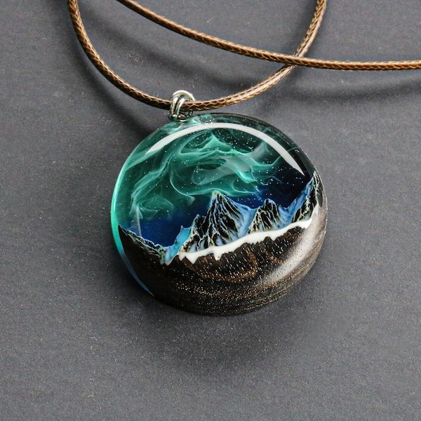 Harz Schmuck Aurora borealis Holz Halskette Harz Holz Anhänger Geschenk für Sie Geburtstag Geschenk Jahrestag Geschenk