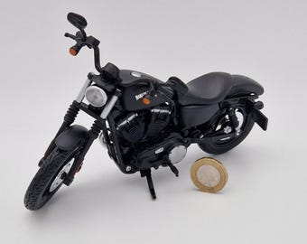 Harley Davidson Sportster Iron 883 personalizada