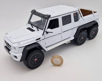 Placa de matrícula personalizada con nombre a escala para coche Mercedes Benz G63 AMG 6x6, color blanco, regalo de cumpleaños para papá, mamá, esposa, esposo, producto en caja de regalo.