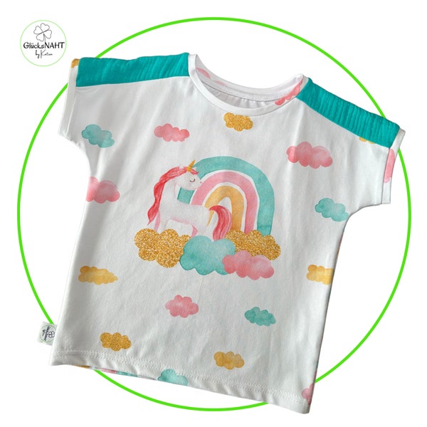 Handgefertigtes Kinder-T-Shirt: Shirt mit Einhorn -Regenbogen -Sommer Shirt -Kindermode Frühling -Handmade Kindershirt -Geburtstagsgeschenk