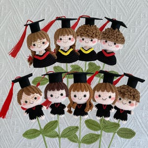 Crochet Graduation Doll with Flower Stem – Handmade Amigurumi Graduate Gift & Decor, Multiple Styles Available