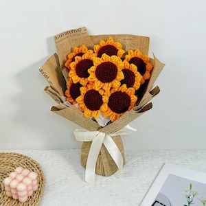 Crochet Sunflower Bouquet – Crochet Flower Gift for Teacher Appreciation, Graduation, Birthday & Get Well Soon