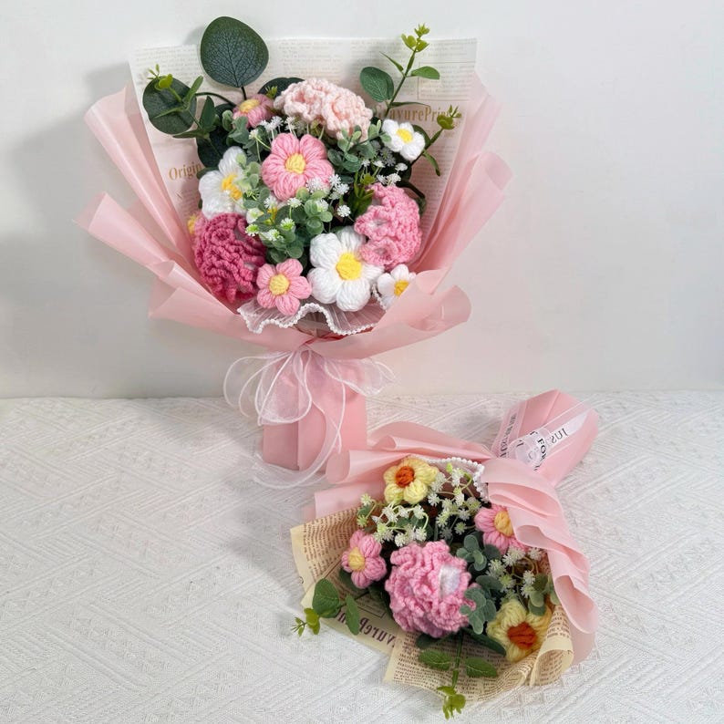 Gehäkelter Nelkenstrauß: Handgefertigtes Blumengeschenk für Mama Bild 3