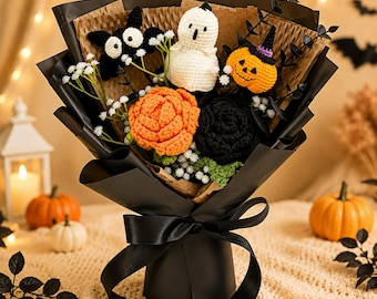Ramo de Halloween tejido a crochet: fantasma, calabaza, murciélago, calavera y rosas negras, decoración floral espeluznante.