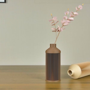 MIO Vase - Natural Wood 3 - Design wooden vase perfect for dried flowers