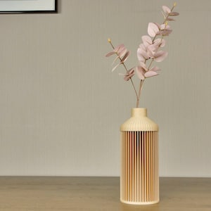 MIO Vase - Natural Wood 1 - Design wooden vase perfect for dried flowers
