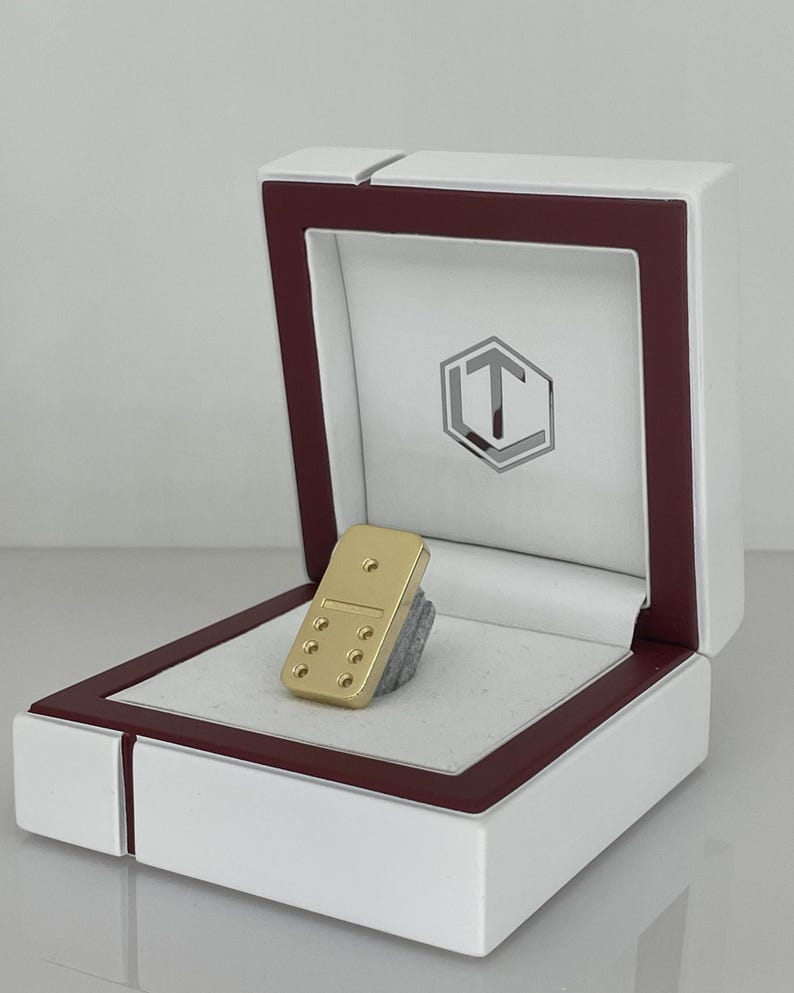 18K Gold Domino in Solid 750 Gold in White Case - Dominostein aus 18 Karat Gold im weissen Etui.