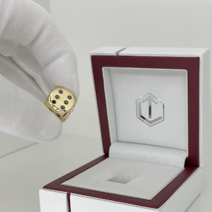 18k gold dice with case