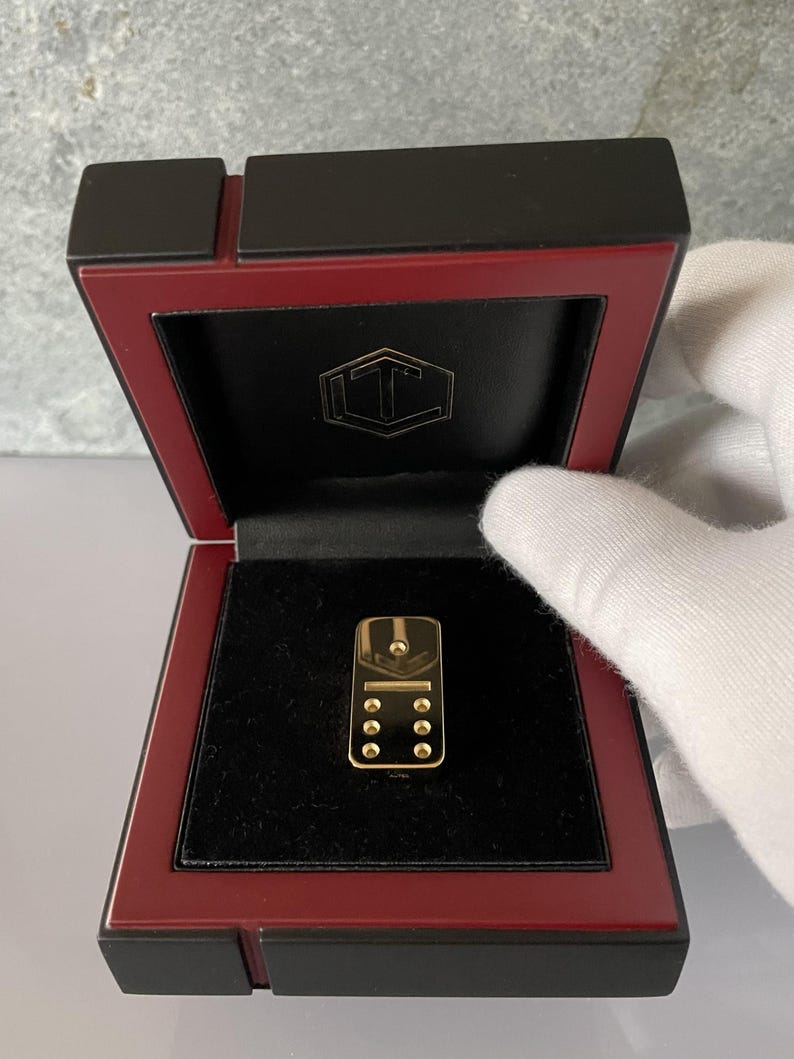 18K Gold Domino, Solid 750 Gold, 25 g, 29 × 14 × 4 mm – Handcrafted Gold Bar Collectible with Hallmark & Brand Emblem, Presented in Case image 9