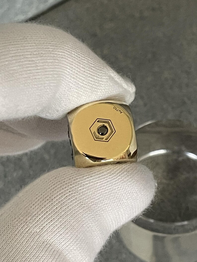 Cubo in oro 18 carati con 21 diamanti neri, massiccio, 54 g, 16 mm, 1,26 ct – Oggetto da collezione realizzato a mano, punzonato e con certificato. immagine 16