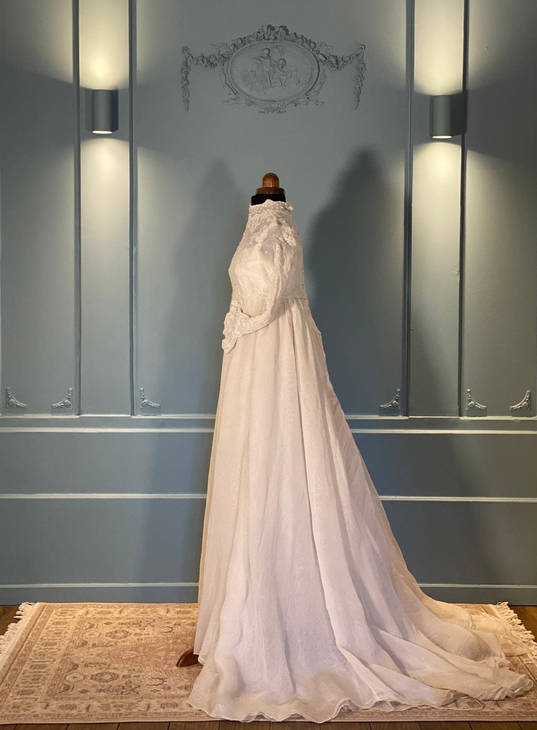 Robe Temperley Vintage En Dentelle Et Soie - Taille 10 - Couleur Pêche - Longueur Genou - Occasion Très Bon état