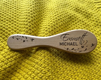 Spazzola per bambini personalizzata, regalo speciale per la doccia per bambini, regalo per neonato personalizzato, regalo essenziale per bambini, spazzola per bambini incisa