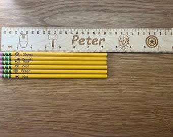 Supereroe che torna a scuola, materiale scolastico di supereroi, matite personalizzate, matite incise, righello con nome, fantastico materiale scolastico per bambini