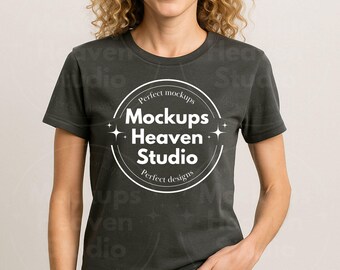 Mockup Gildan 64000 houtskoolgrijs T-shirt | G640 houtskoolgrijs model T-shirt dames | Minimalistisch uniseks T-shirtmodel | Digitale JPG-download