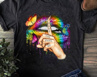 Tie Dye Lips Graphic T-Shirt: Groovy Hippie Style