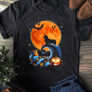 Corgi Dog Moon Pumpkin Halloween Costume T-Shirt - Gift for Dog Lovers - Funny Dog - Corgi Lovers - Mother's Day