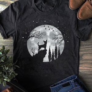 Chihuahua Dog Full Moon At Night - Dog Breed Chihuahua T-Shirt - Gift for Dog Lovers - Funny Dog - Chihuahua Lovers - Mother's Day