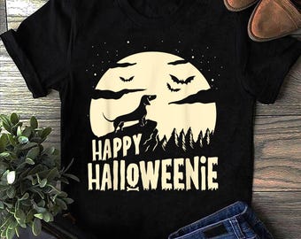 Dachshund Halloween T-Shirt: Weiner Dog Moon - Funny Halloweenie