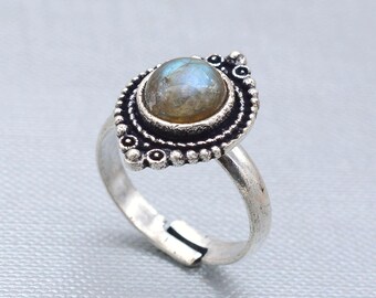 Vintage Labradorite Ring: Silver Plated Adjustable Boho Gemstone