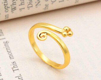 Gold Seahorse Ring, Adjustable Ocean Ring, Minimalist Sea Life Jewelry, Nautical Gold Ring, Beach Lover Gift, Marine Animal Ring,