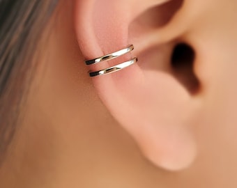 Doble ear cuff - Ear cuff negro - Pendientes de plata - Pendientes minimalistas - Pendiente de cartílago - Pendientes ear cuff
