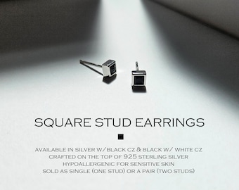 Puede incluir: Un par de pendientes cuadrados de plata con piedras de circonita cúbica negras. Los pendientes son hipoalergénicos y están hechos de plata de ley 925.  AVAILABLE IN SILVER W/BLACK CZ & BLACK W/WHITE CZ CRAFTED ON THE TOP OF 925 STERLING SILVER HYPOALLERGENIC FOR SENSITIVE SKIN SOLD AS SINGLE (ONE STUD) OR A PAIR (TWO STUDS)