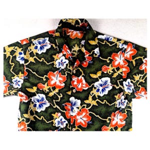 Vintage Hawaiian Floral Button-Up Shirt Size Large