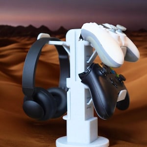 Universal Controller tower with adjustable arms, holds Joycons controllers and headphones