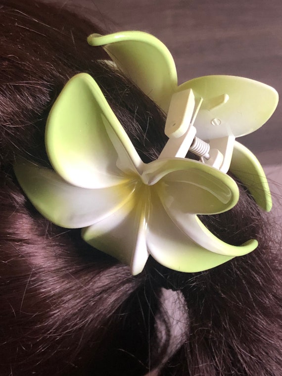 3 Pc Acrylic Flower Claw Clips | Tropical Hair Accessories  display picture 1