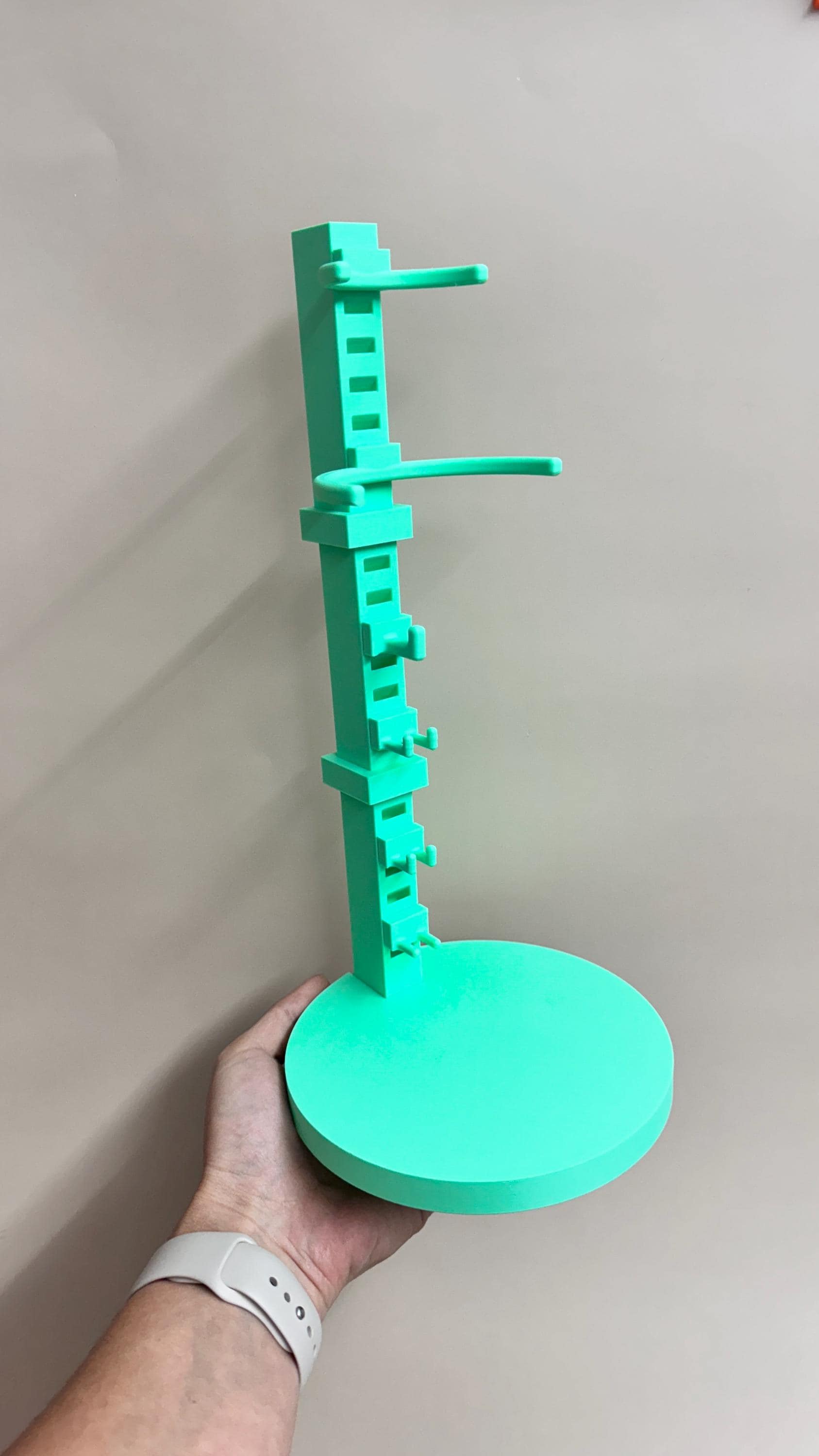 Adjustable Plushie Display Stand – 3D Printed, Modular Fit for ...